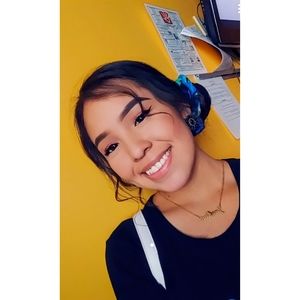 Meet your Posher, Tiona